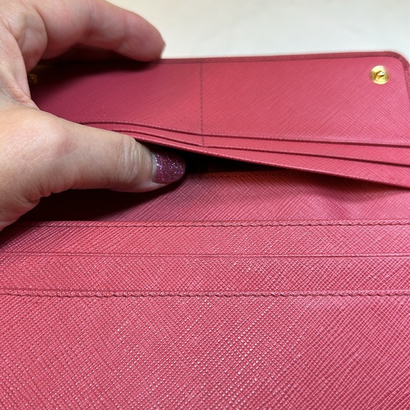 Prada Saffiano Leather Pink Snappy Long Wallet with Detachable Card Case, Box - Picture 10 of 16